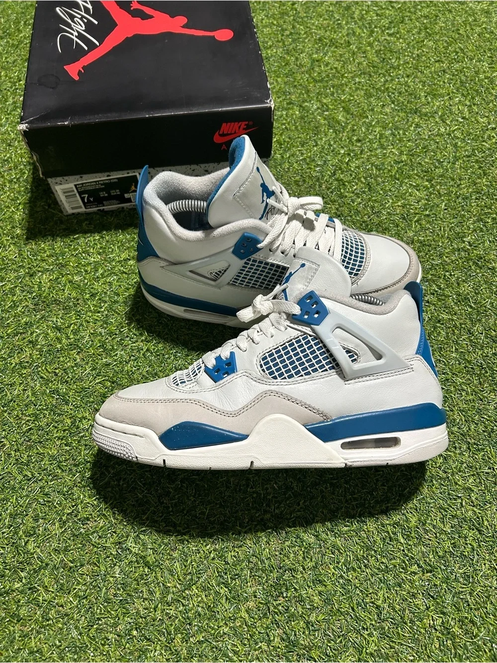 Nike Air Jordan 4 Retro Military Blue